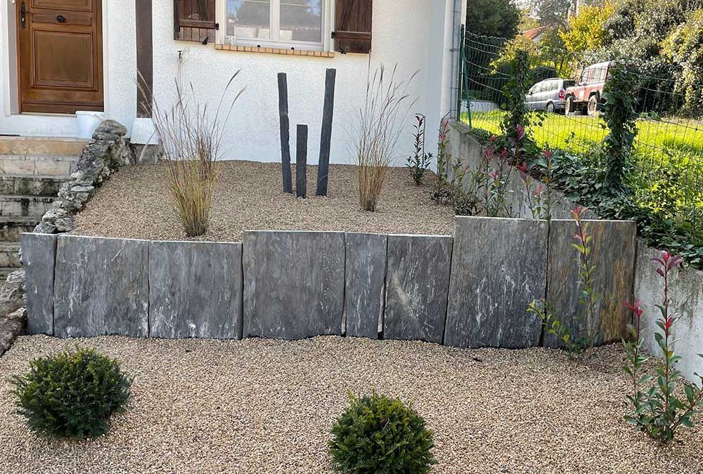 Création d’un jardin sec à paliers sur 2 niveaux à Mezy-sur-Seine (78)
